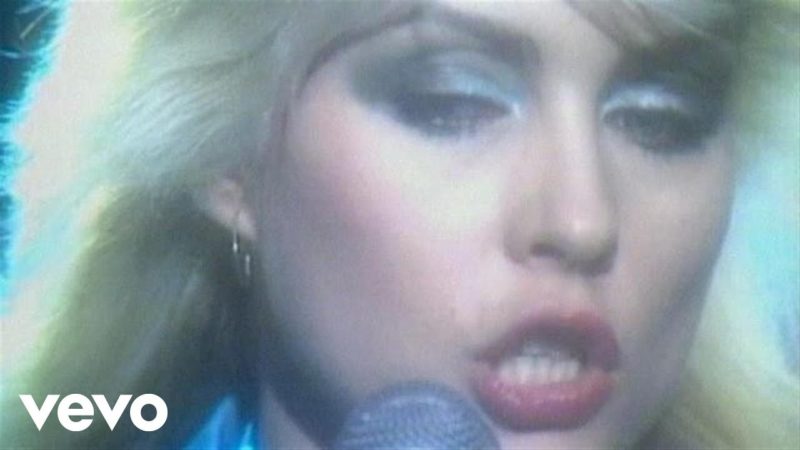 Blondie – (I’m Always Touched By Your) Presence, Dear