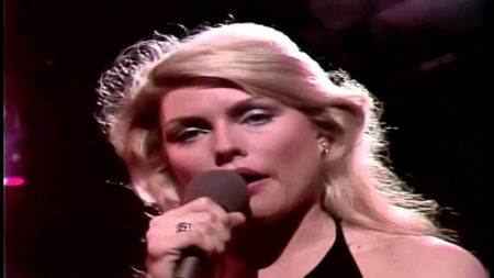 Blondie – One Way Or Another